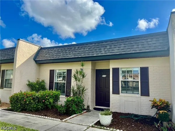 $1,400 | 6300 South Pointe Boulevard, Unit 312, Fort Myers, FL 33919