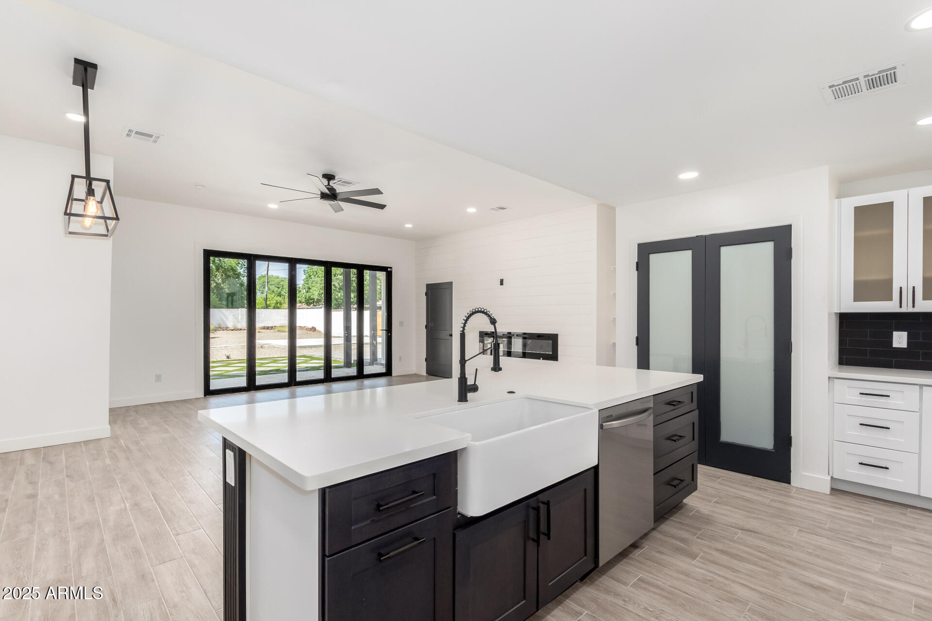 1304 West Ocotillo Road Phoenix, AZ 85013 - Photo 6 of 29 16-Ocotillo