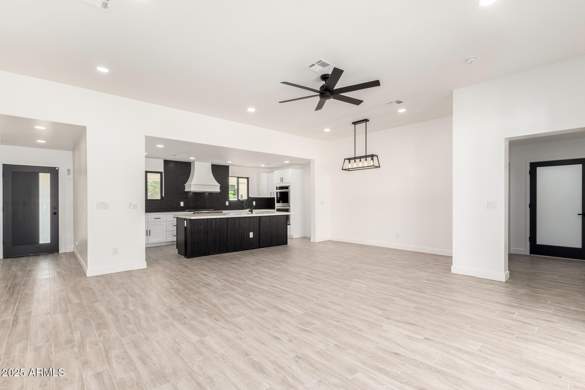 1304 West Ocotillo Road Phoenix, AZ 85013 - Photo 7 of 29 08-Ocotillo