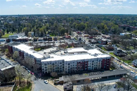 $220,000 | 870 Mayson Turner Road Northwest, Unit 1311, Atlanta, GA 30314