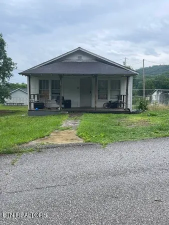 $225,000 | 123 Redwood Drive, Harriman, TN 37748