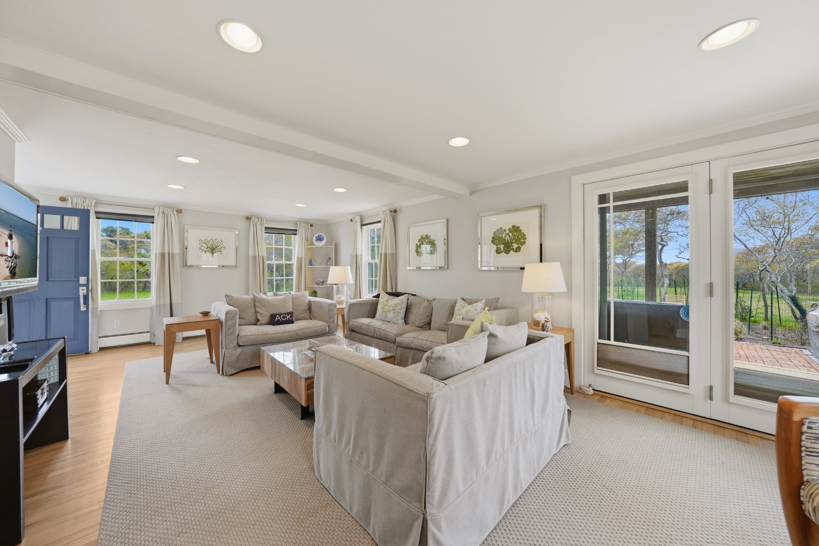 4 Flintlock Road Nantucket, MA 02554 - Photo 6 of 62 living room