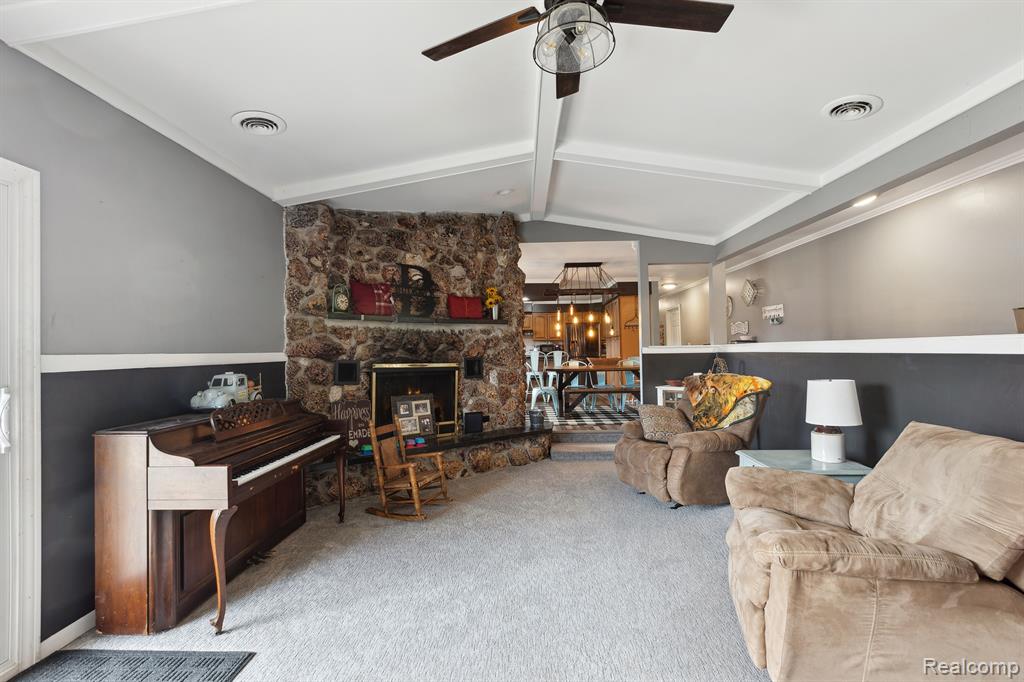 7072 North Bray Road Mount Morris, MI 48458 - Photo 8 of 53