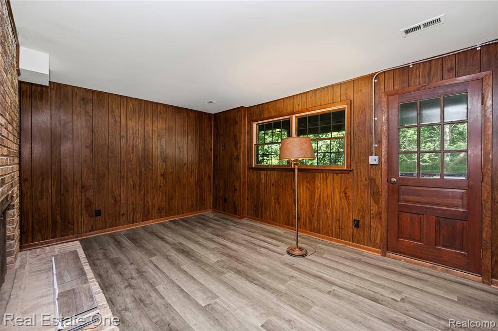 17240 Garvey Road Chelsea, MI 48118 - Photo 14 of 28