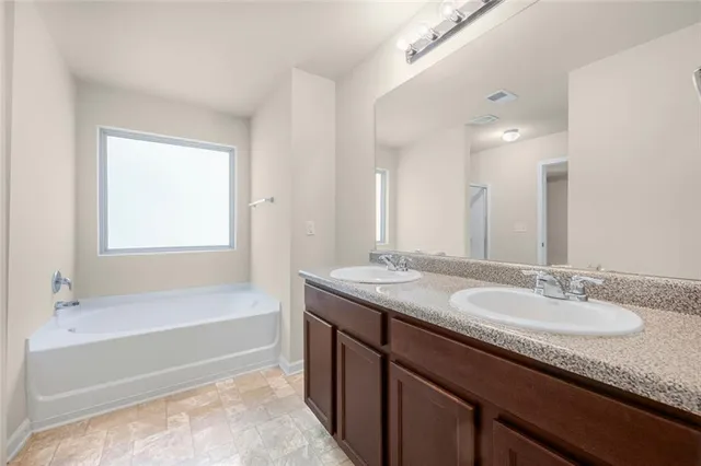 $275,000 | 11765 Lovejoy Crossing Boulevard, Hampton, GA 30228