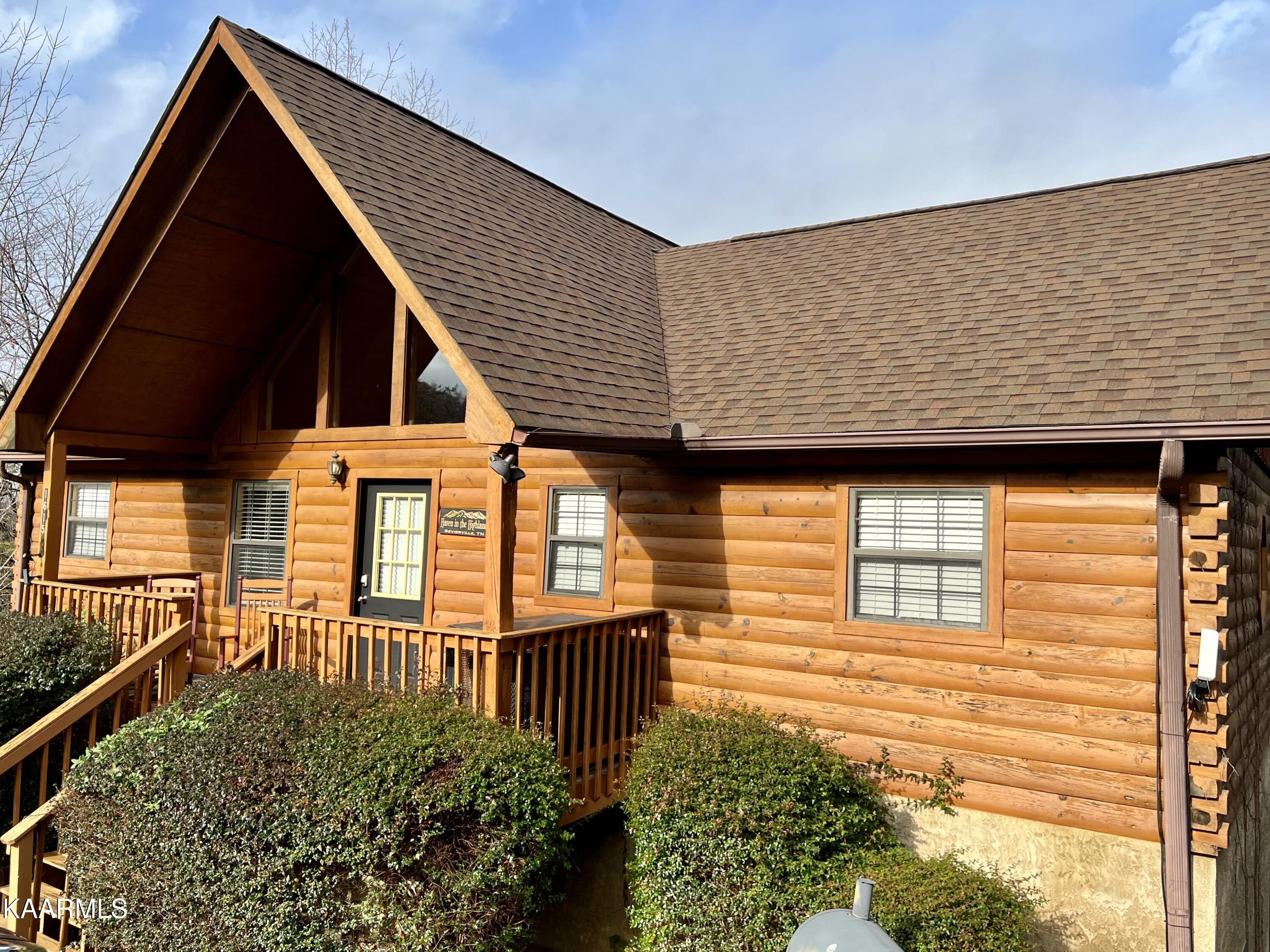 1615 Pinewood Way Sevierville, TN 37862 - Photo 3 of 41 IMG-9825