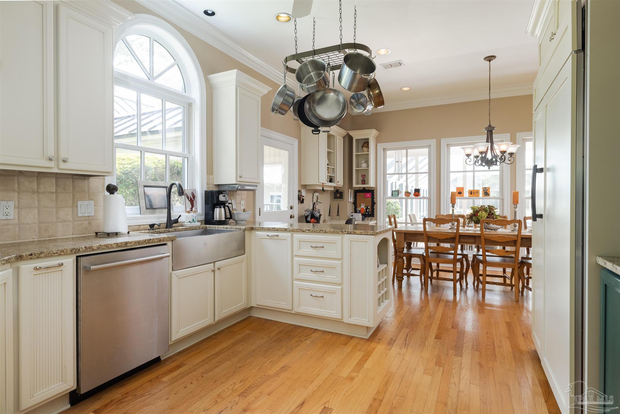 4541 Canopy Road Pensacola, FL 32504 - Photo 9 of 43 Gallery Image 9