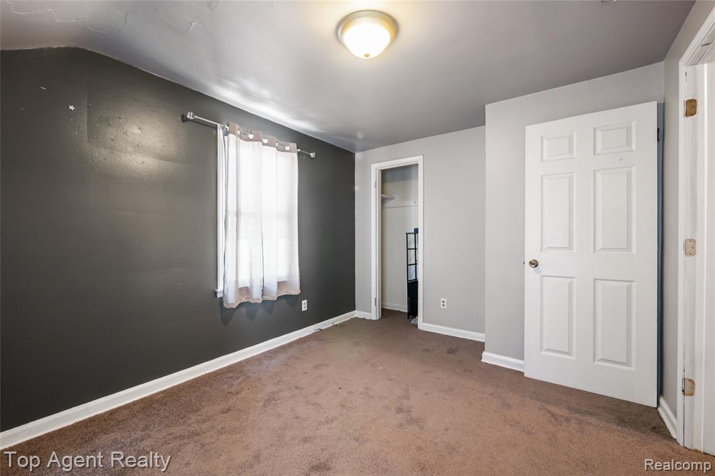 22085 Rausch Avenue Eastpointe, MI 48021 - Photo 16 of 39