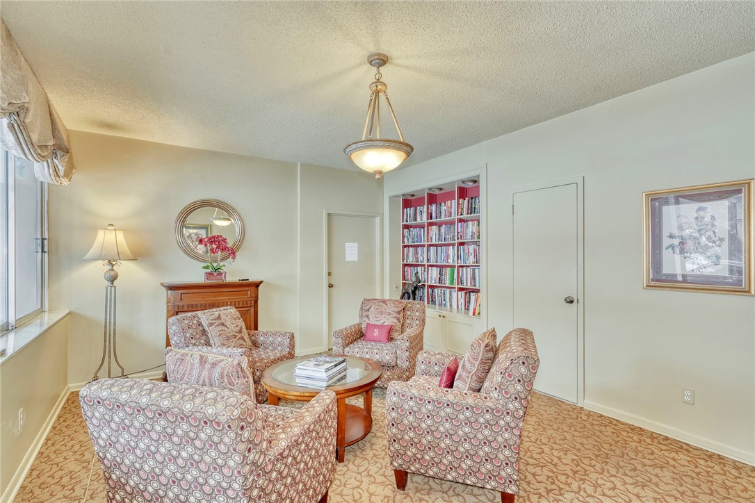 1400 Unit 501 East Avenue, Unit UN501 Rochester, NY 14610 - Photo 13 of 24