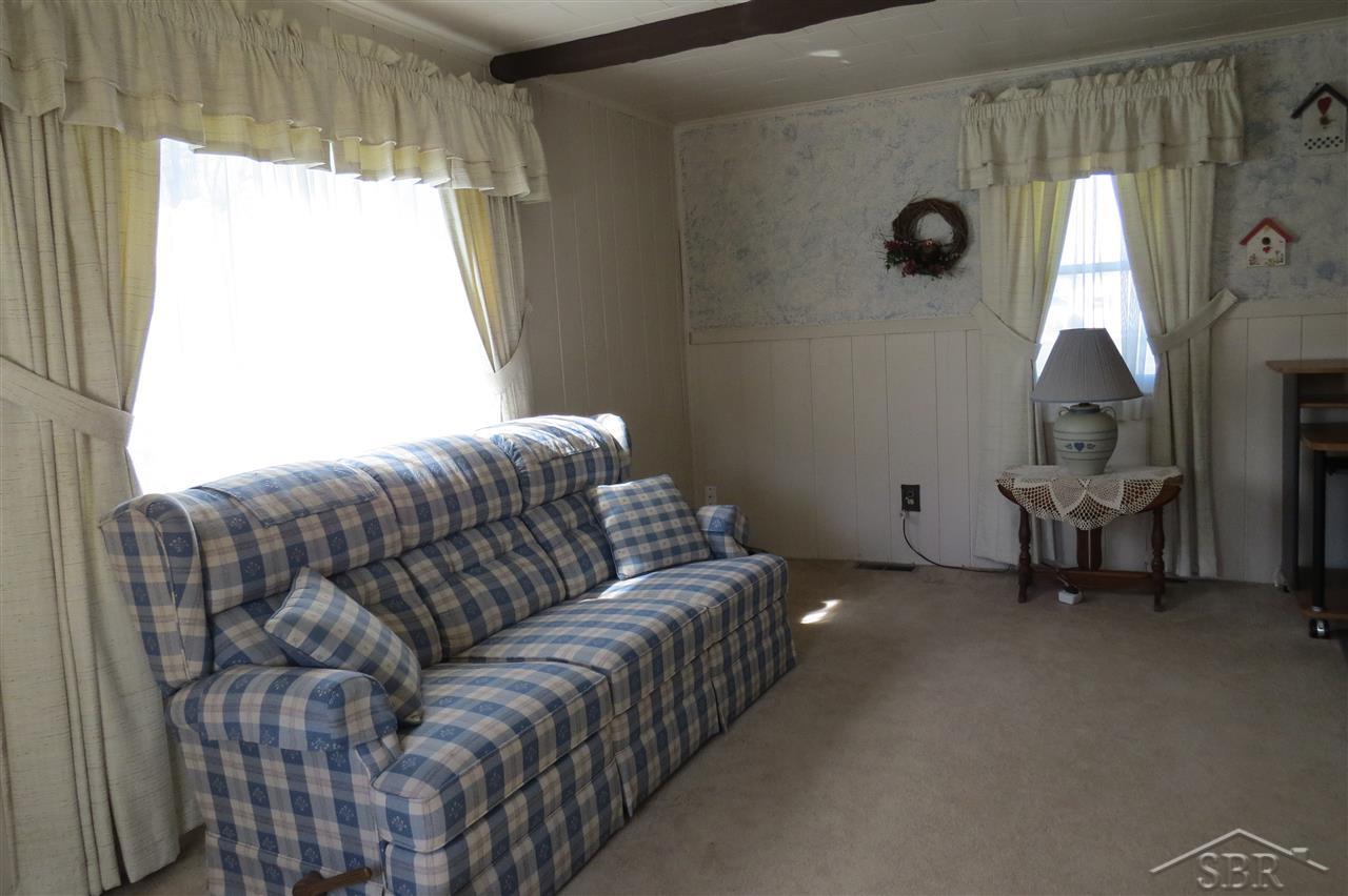 2575 Gabel Road Saginaw, MI 48601 - Photo 9 of 18 31284927-8.JPG