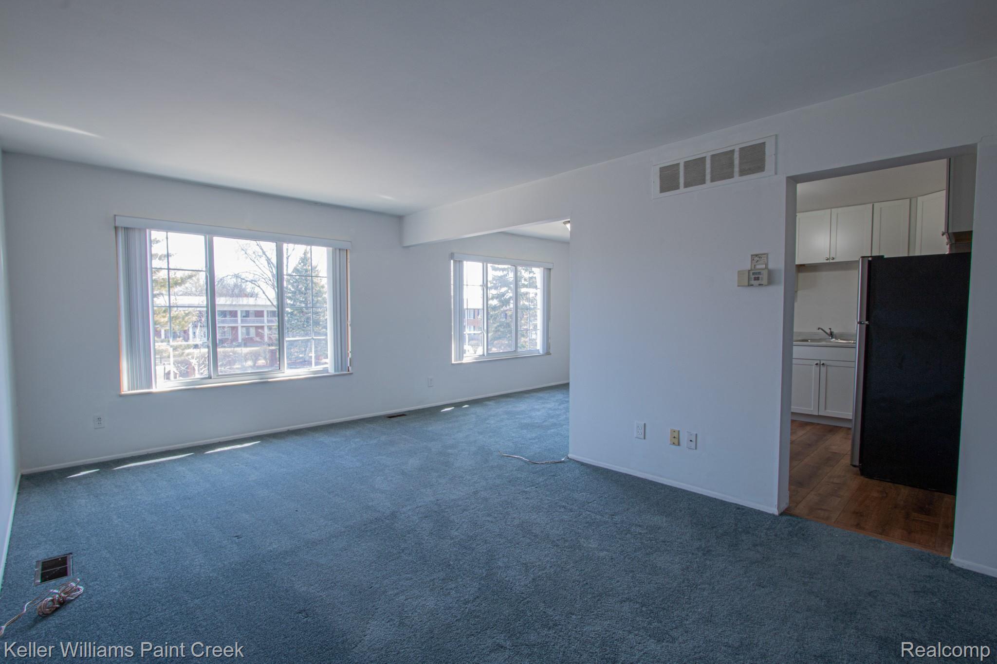 29332 Hoover Road Warren, MI 48093 - Photo 4 of 18 _MG_5077.jpg