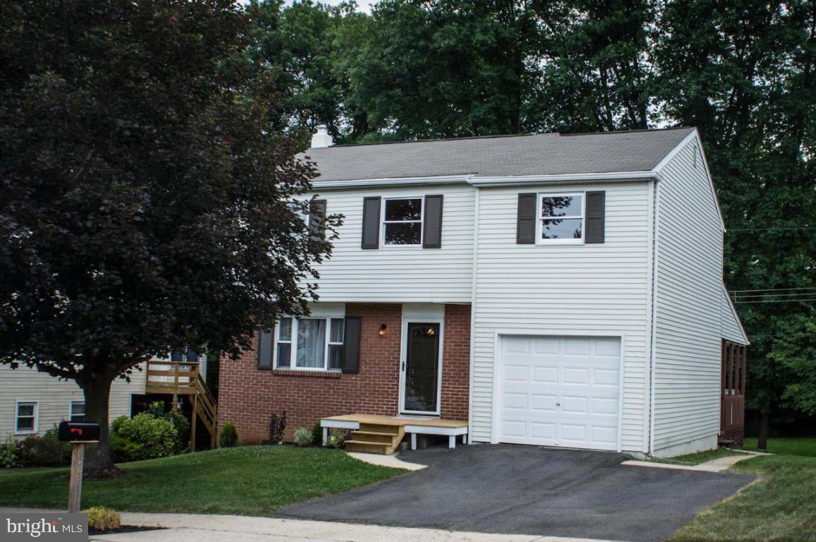 1521 Robert Road Lancaster, PA 17601 - Photo 1 of 29 Gallery Image 1