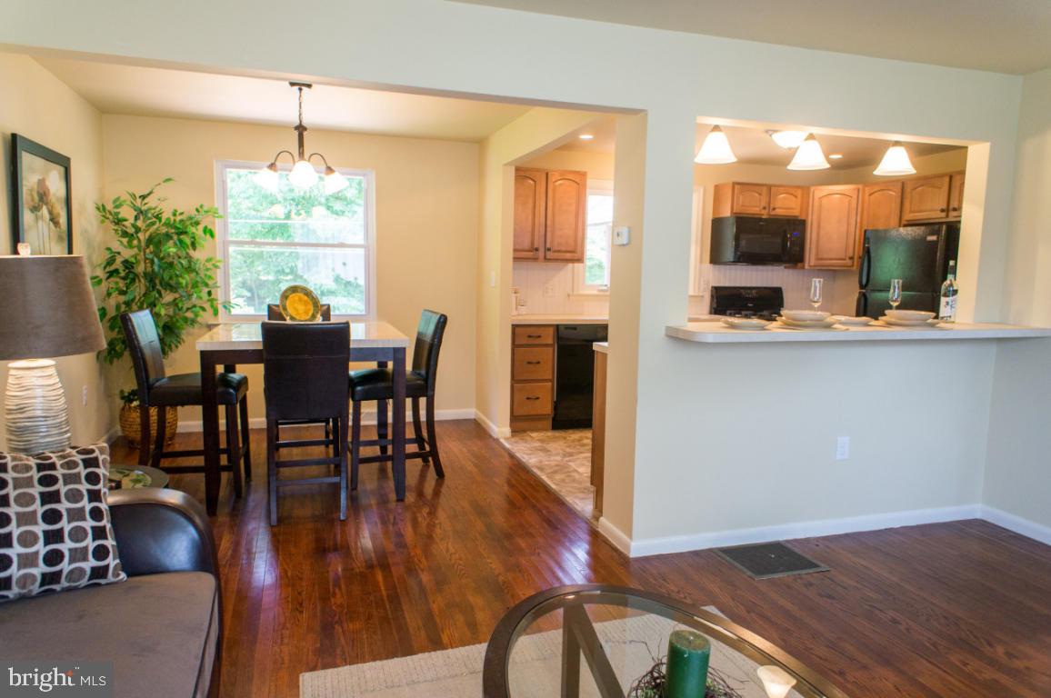 1521 Robert Road Lancaster, PA 17601 - Photo 8 of 29 Gallery Image 8