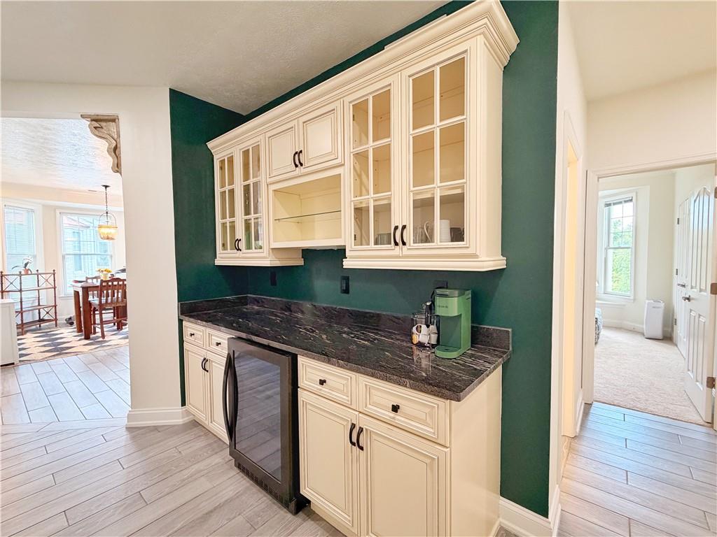 248 Adams Pointe Boulevard, Unit 7 Mars, PA 16046 - Photo 4 of 49