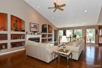 608 Meramec View Drive Eureka, MO 63025 - Photo 2 of 47