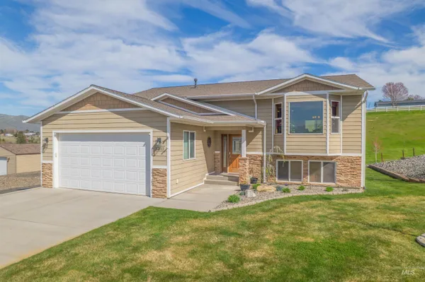 $577,500 | 2245 Pitchstone Drive, Clarkston, WA 99403