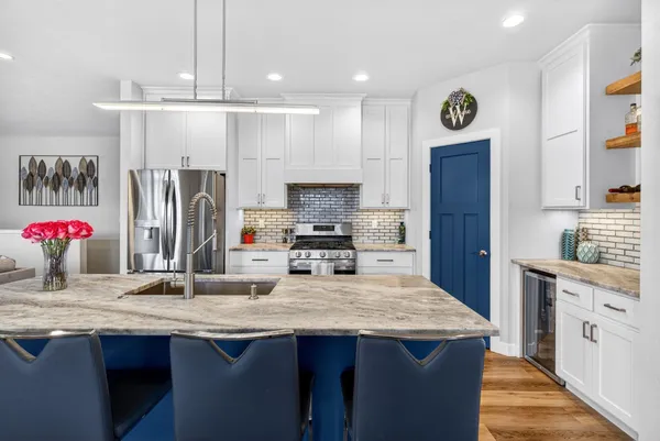 $529,900 | 4804 North Vincent Drive, Appleton, WI 54913