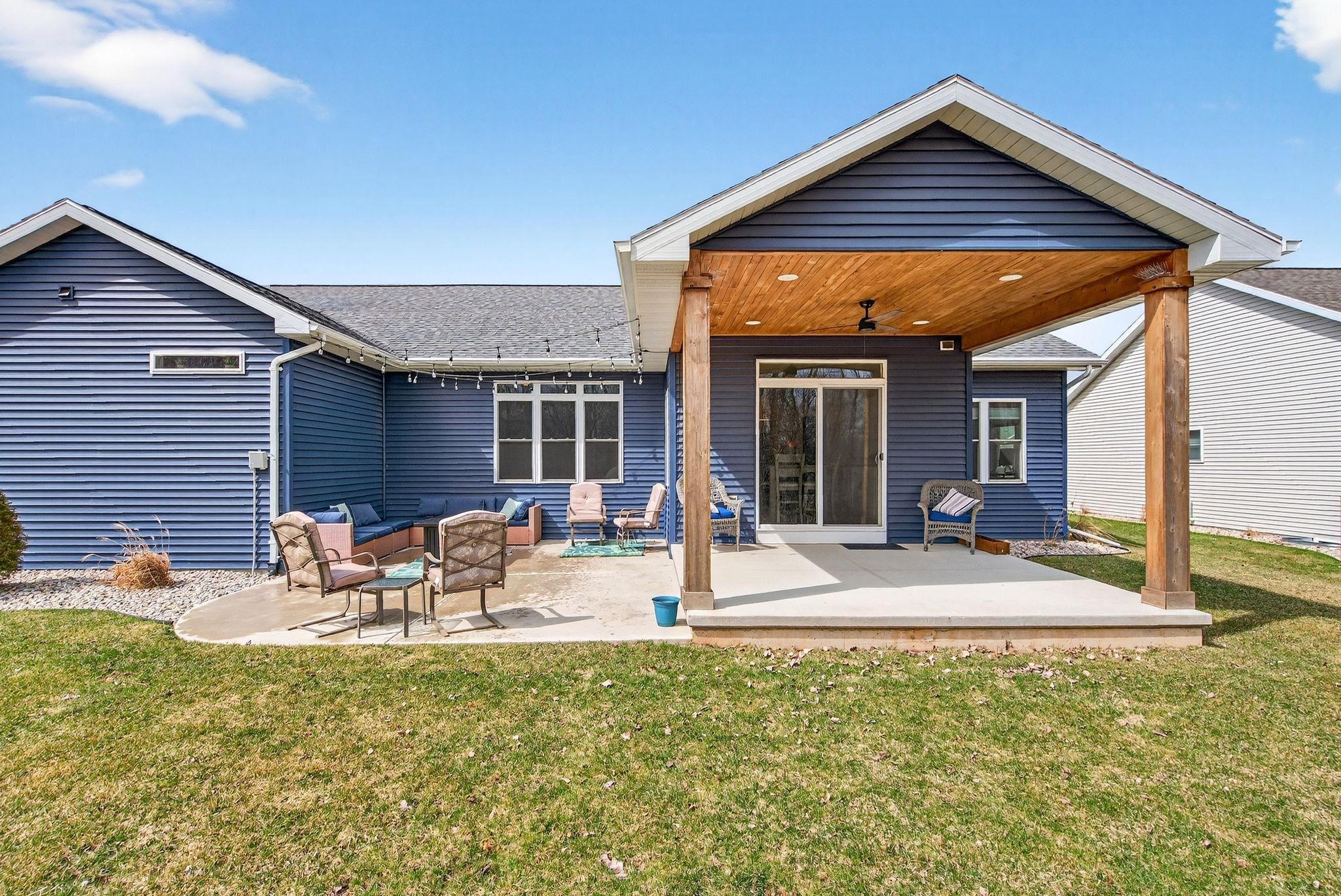 4804 North Vincent Drive Appleton, WI 54913 - Photo 8 of 49