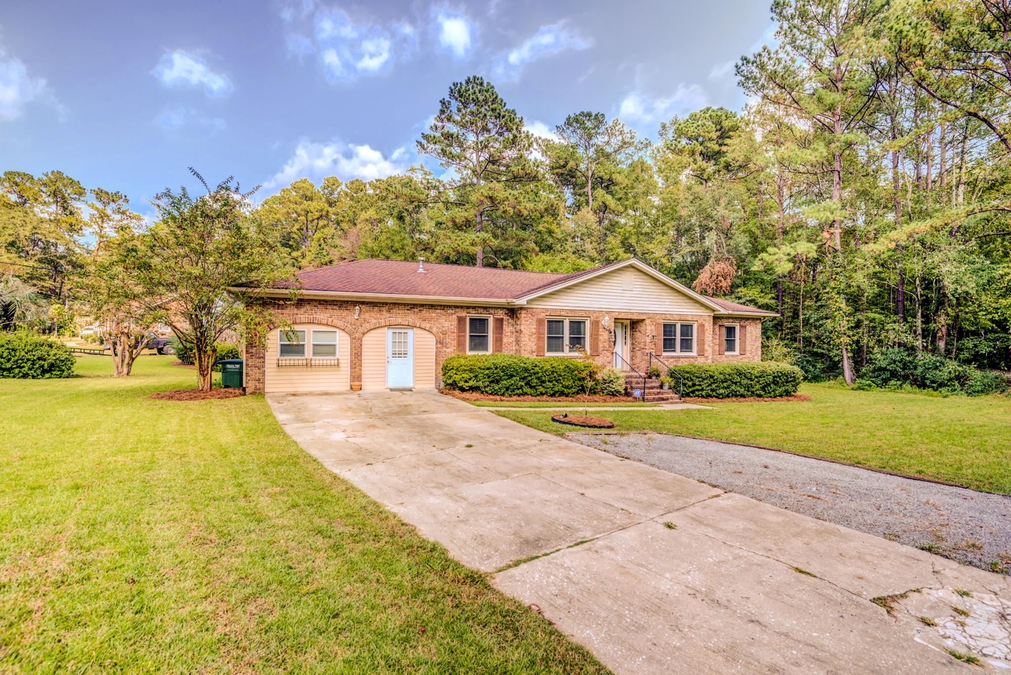 113 Spring Street Summerville, SC 29485 - Photo 1 of 24 113 Spring-27