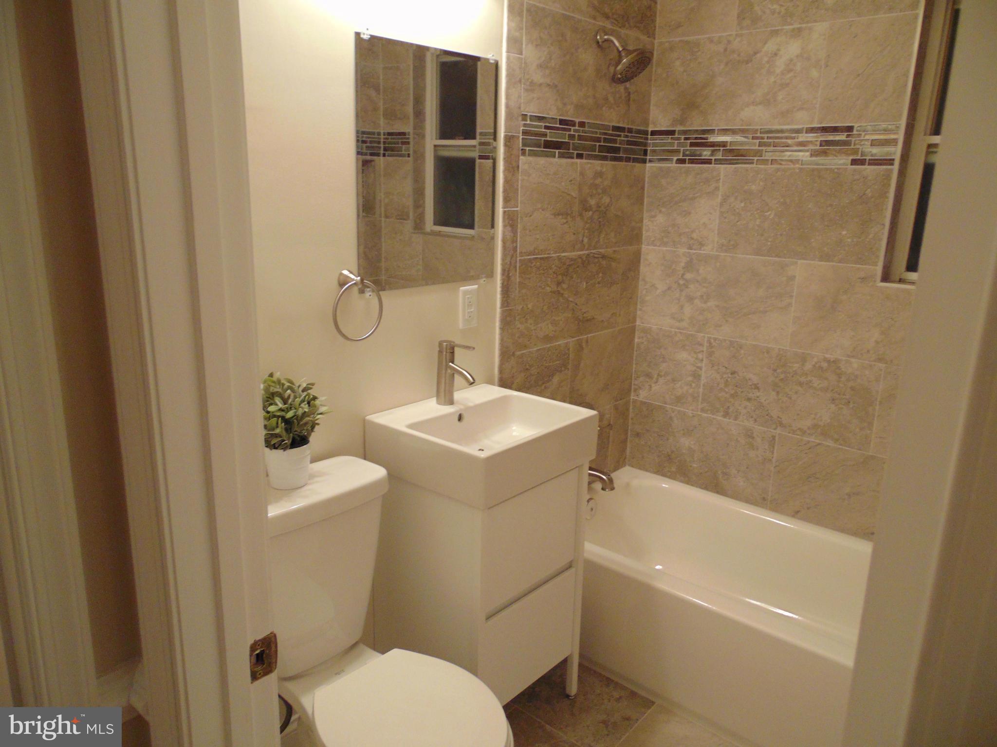 4713 Macon Road Rockville, MD 20852 - Photo 14 of 29 Bath