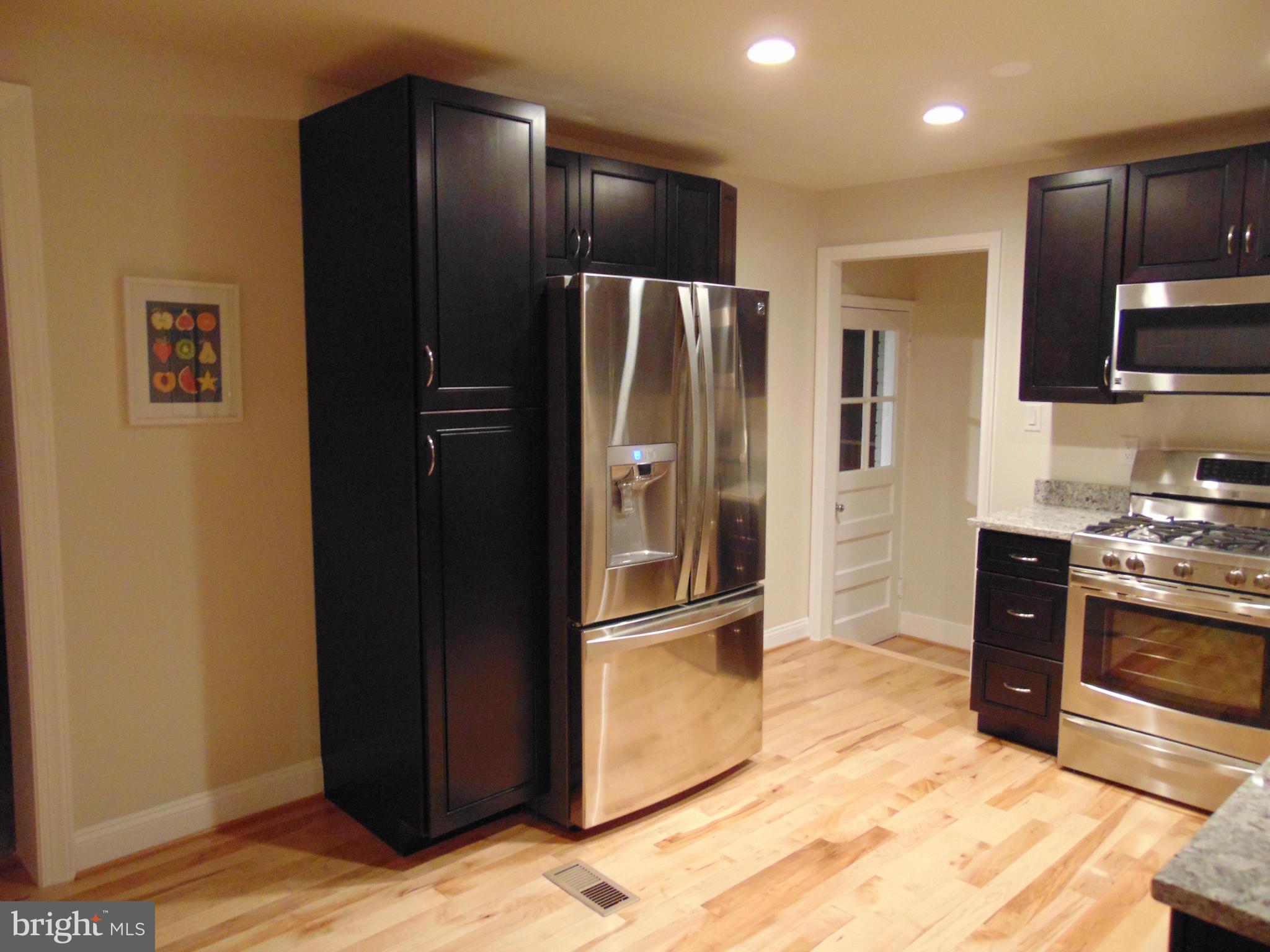 4713 Macon Road Rockville, MD 20852 - Photo 4 of 29 Kitchen