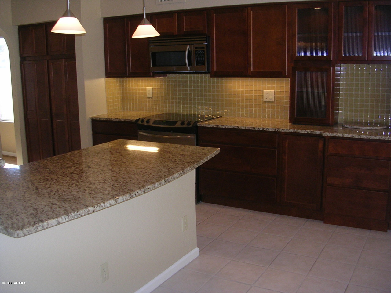 Eat-In Kitchen