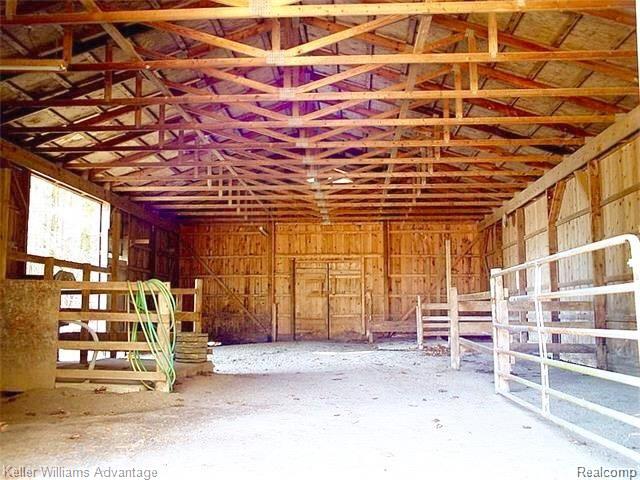 2280 East Clyde Road Howell, MI 48855 - Photo 8 of 21 Gorgeous horse barn!