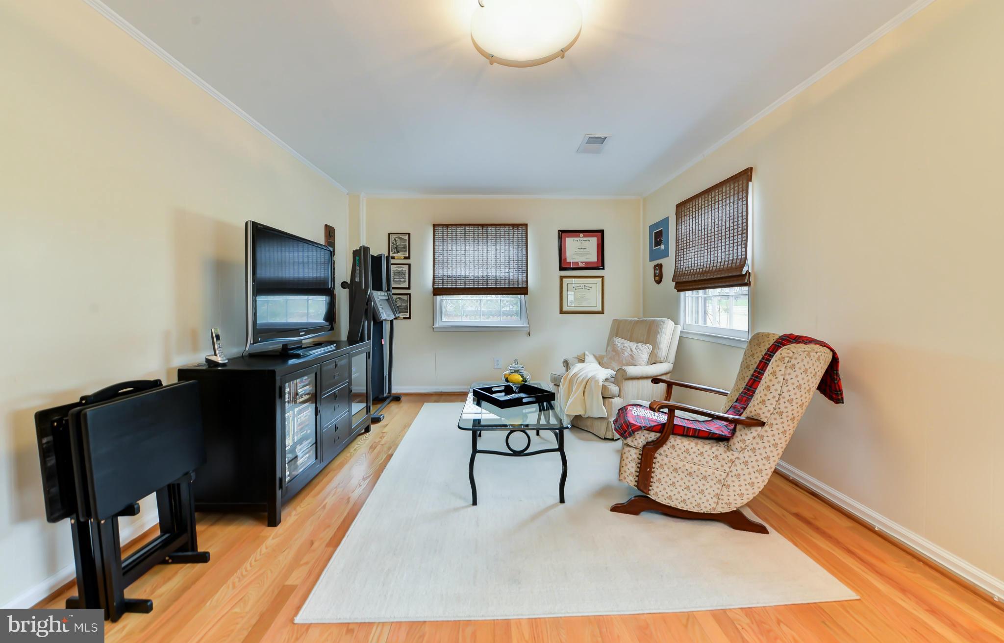 2011 Rampart Drive Alexandria, VA 22308 - Photo 24 of 30 Family Room