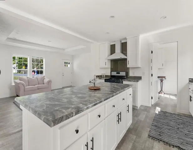 $179,000 | 16 3rd Street, Bethlehem, NH 03574