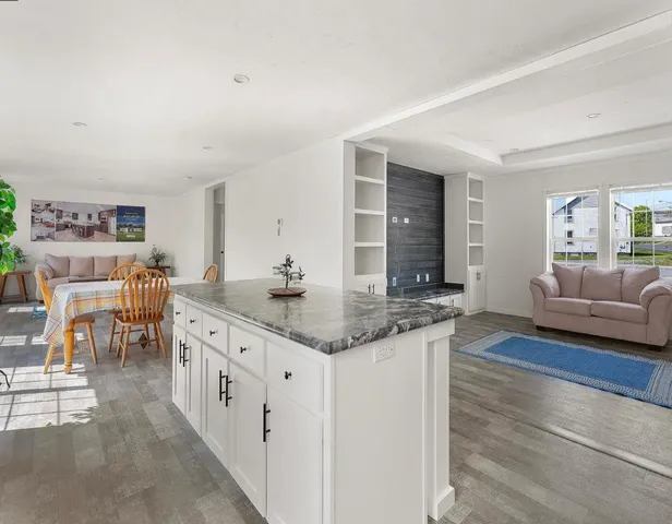 $179,000 | 16 3rd Street, Bethlehem, NH 03574