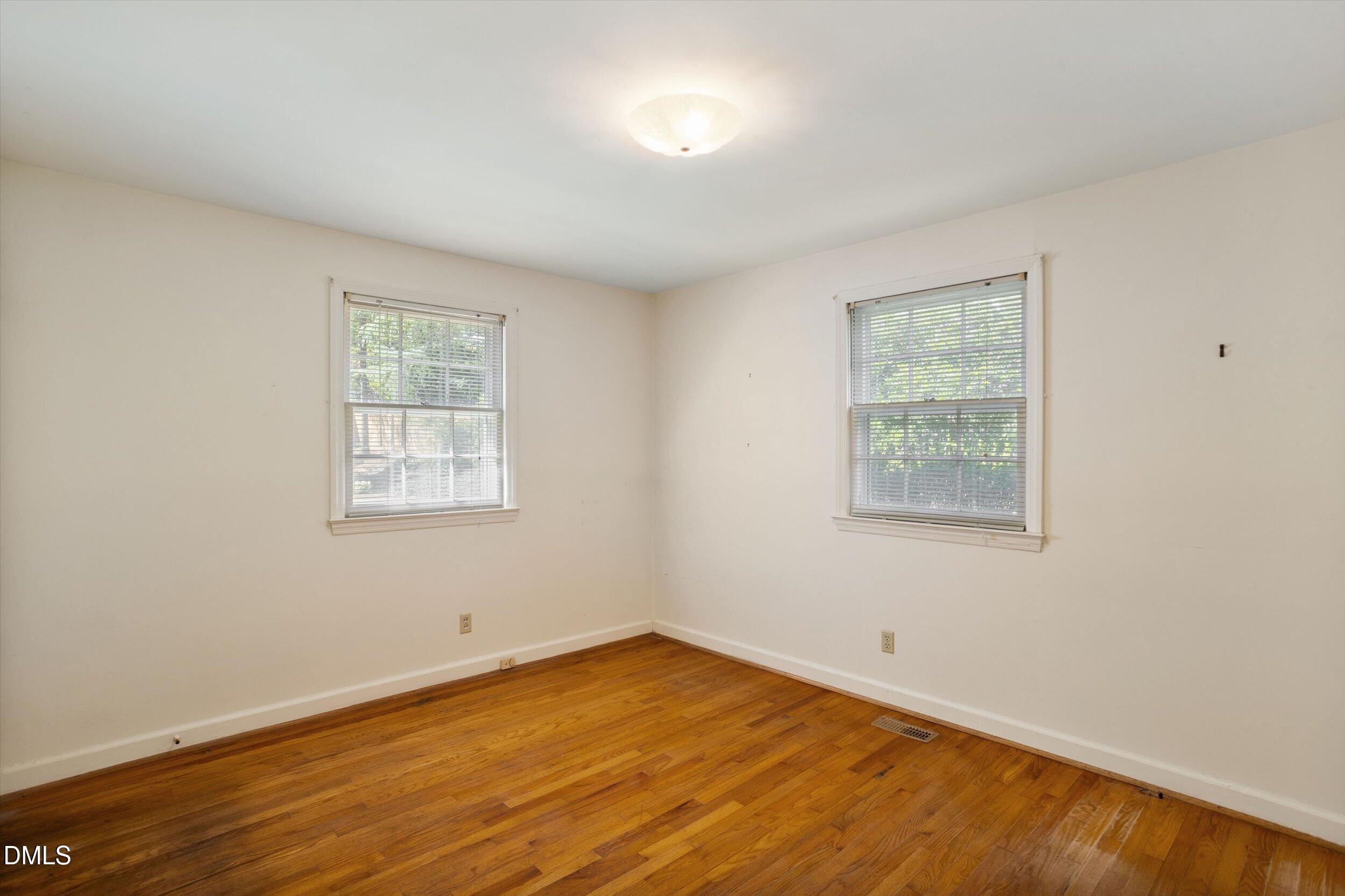 3413 Redbud Lane Raleigh, NC 27607 - Photo 21 of 33 21