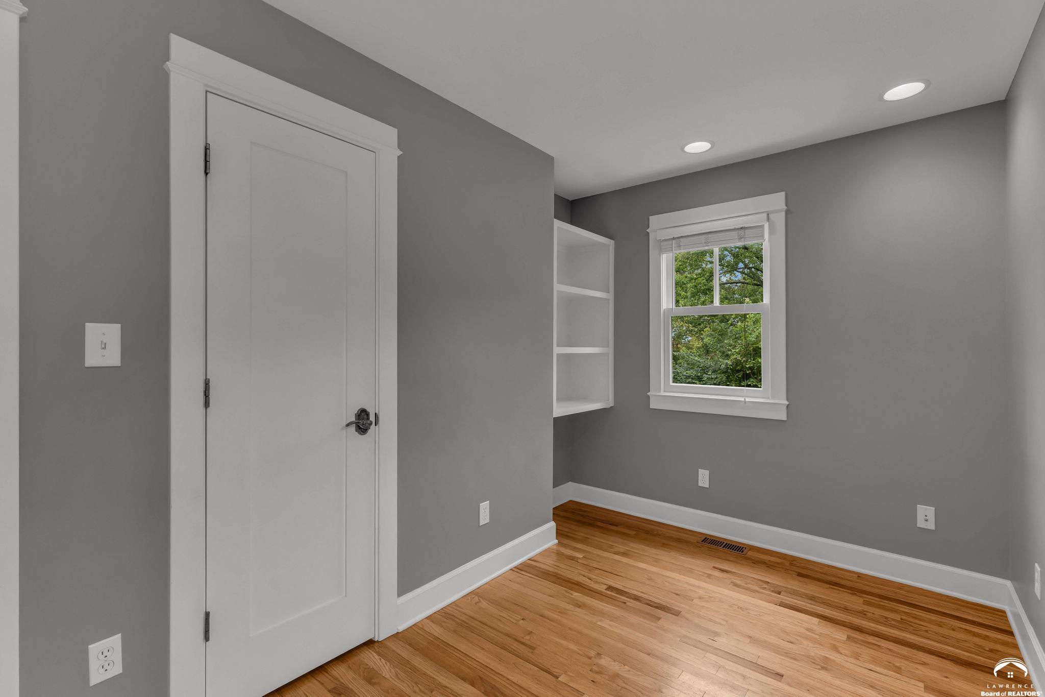 2812 Stratford Road Lawrence, KS 66049 - Photo 52 of 59 Gallery Image 52
