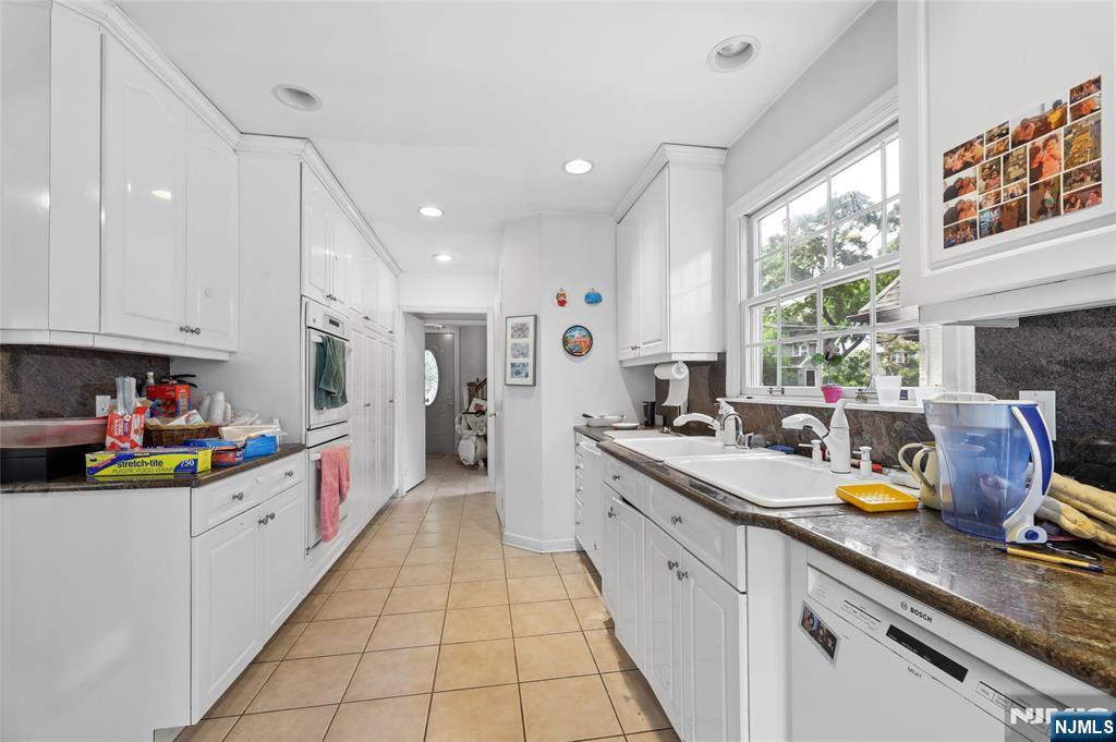 936 Red Road Teaneck, NJ 07666 - Photo 13 of 38