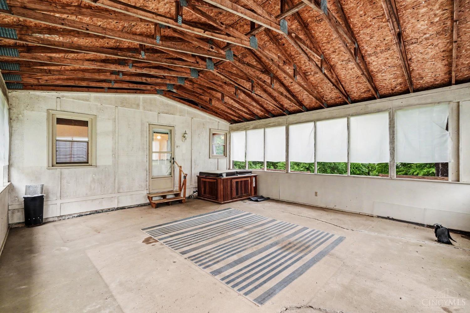 3148 West Fork Road Cincinnati, OH 45239 - Photo 32 of 44