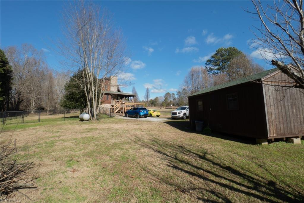 5873 Stanley Huff Road Summerfield, NC 27358 - Photo 7 of 50 Gallery Image 7