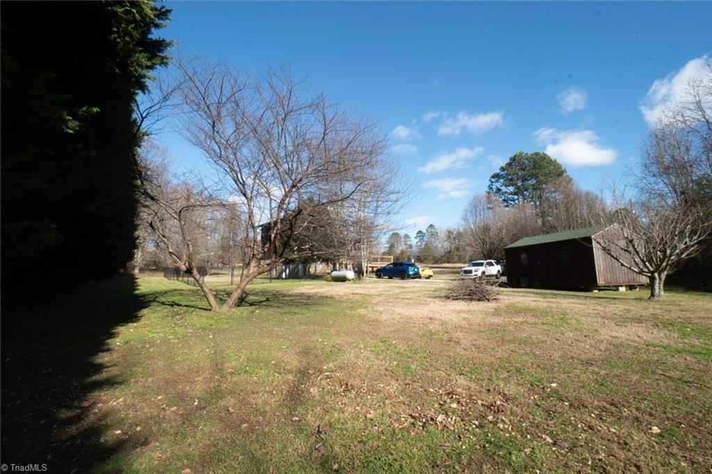 5873 Stanley Huff Road Summerfield, NC 27358 - Photo 8 of 50 Gallery Image 8