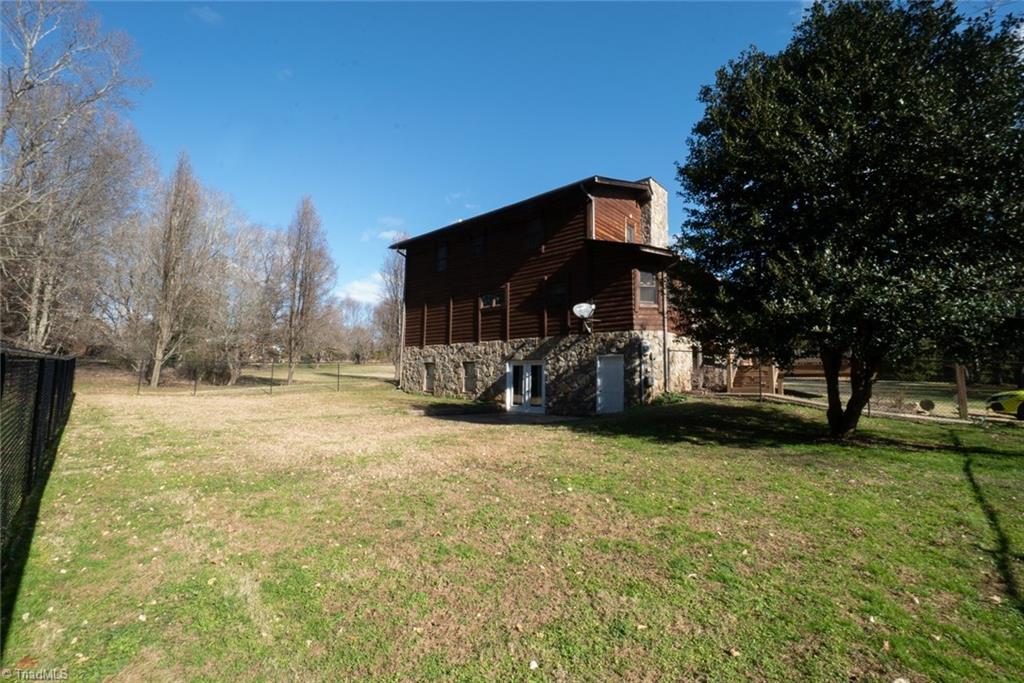 5873 Stanley Huff Road Summerfield, NC 27358 - Photo 9 of 50 Gallery Image 9