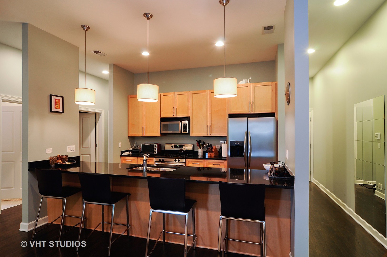 4603 North Racine Avenue, Unit 202 Chicago, IL 60640 - Photo 4 of 10