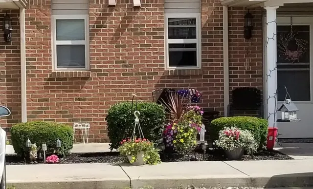 $485 | 93 North 3rd Street, Shelby, OH 44875