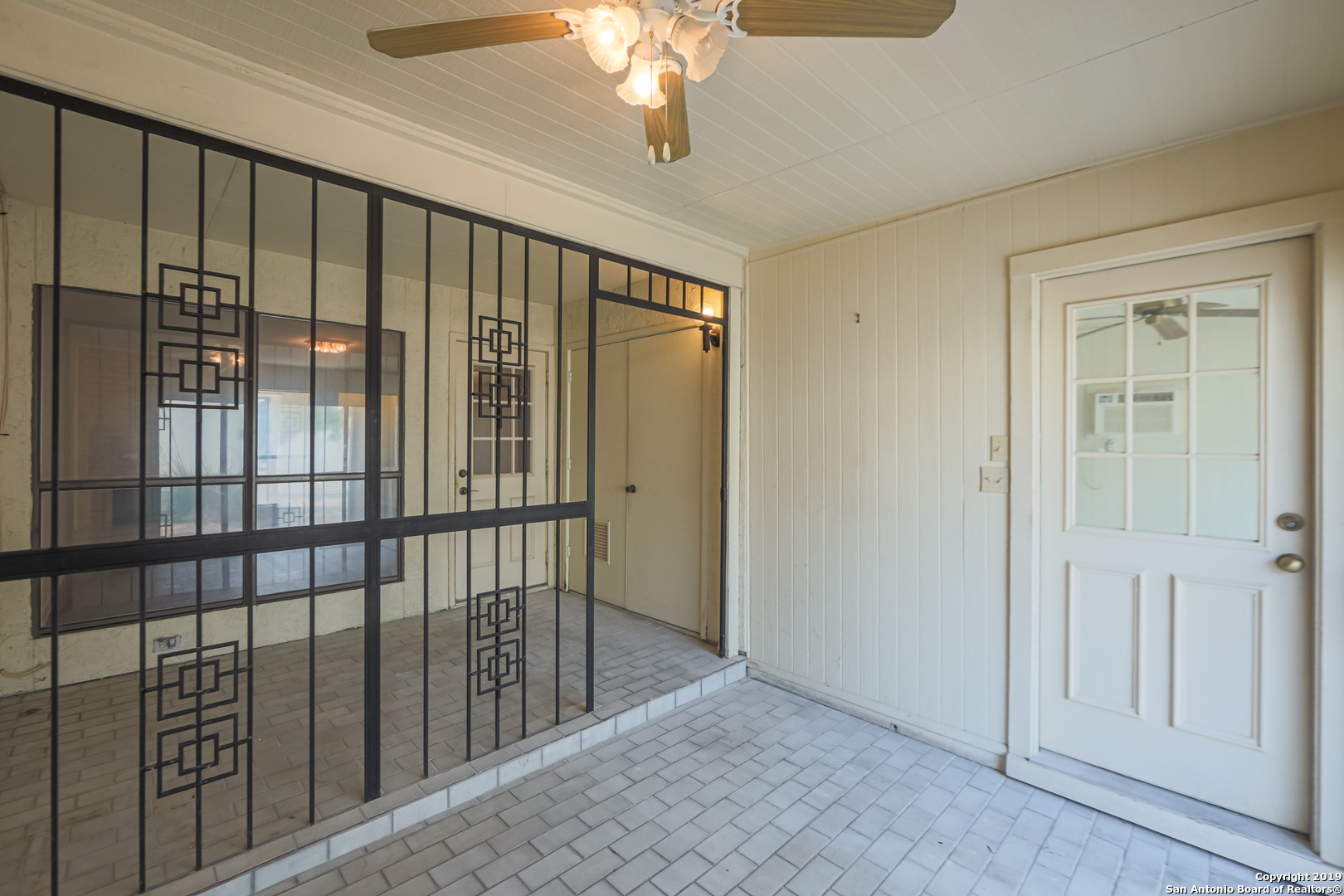 5811 Royal Ridge San Antonio, TX 78239 - Photo 21 of 25