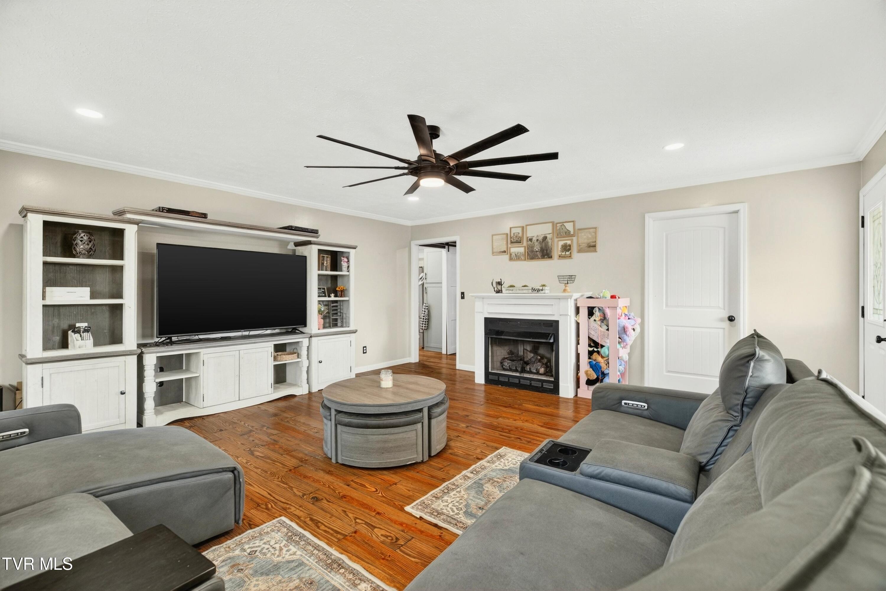 338 County Line Road Harrogate, TN 37752 - Photo 17 of 78 026-338CountyLineRoad-Tazewell-TN-37879-