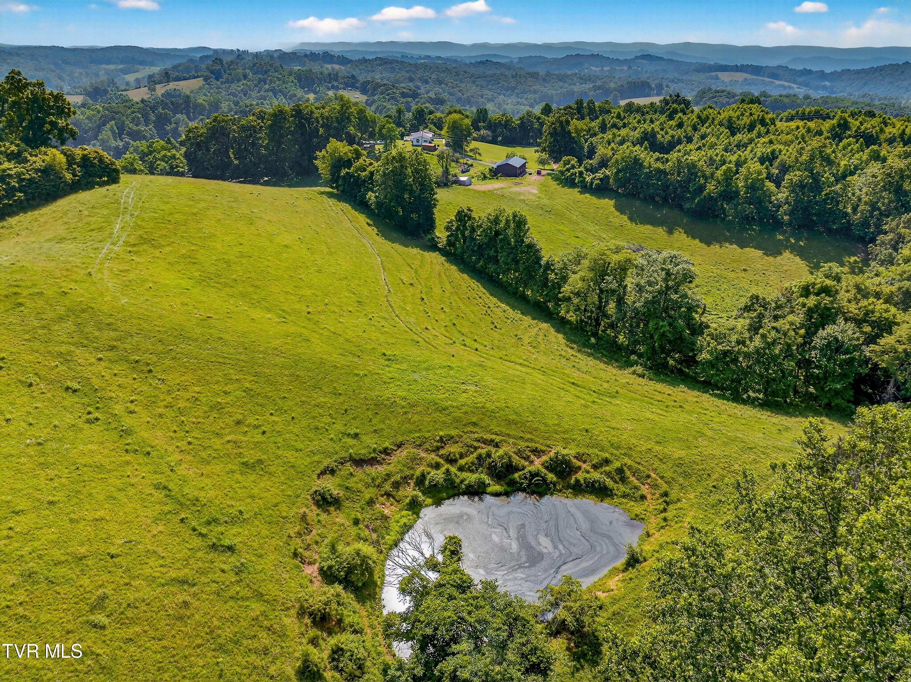 338 County Line Road Harrogate, TN 37752 - Photo 39 of 78 074-338CountyLineRoad-Tazewell-TN-37879-