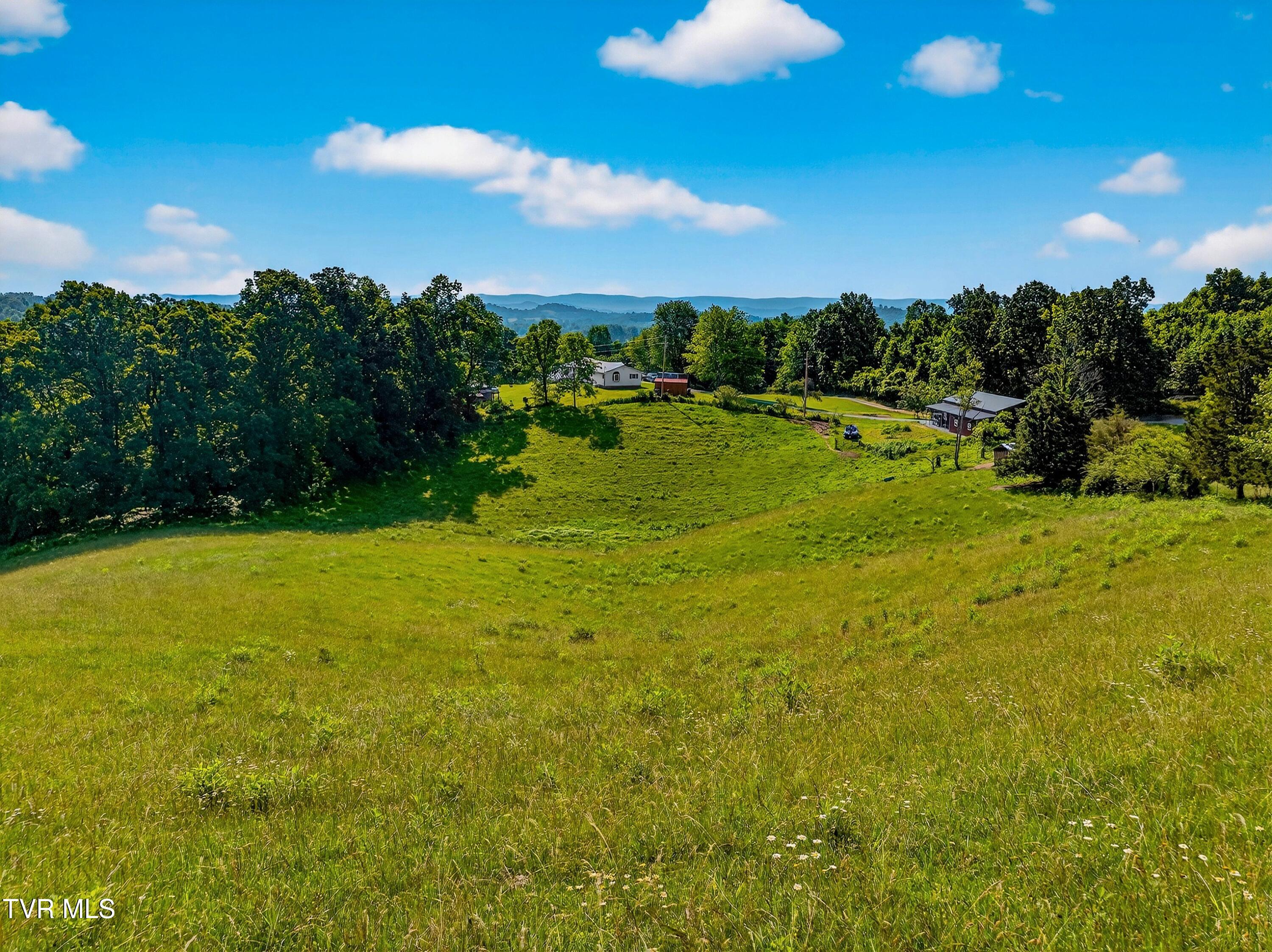 338 County Line Road Harrogate, TN 37752 - Photo 6 of 78 075-338CountyLineRoad-Tazewell-TN-37879-