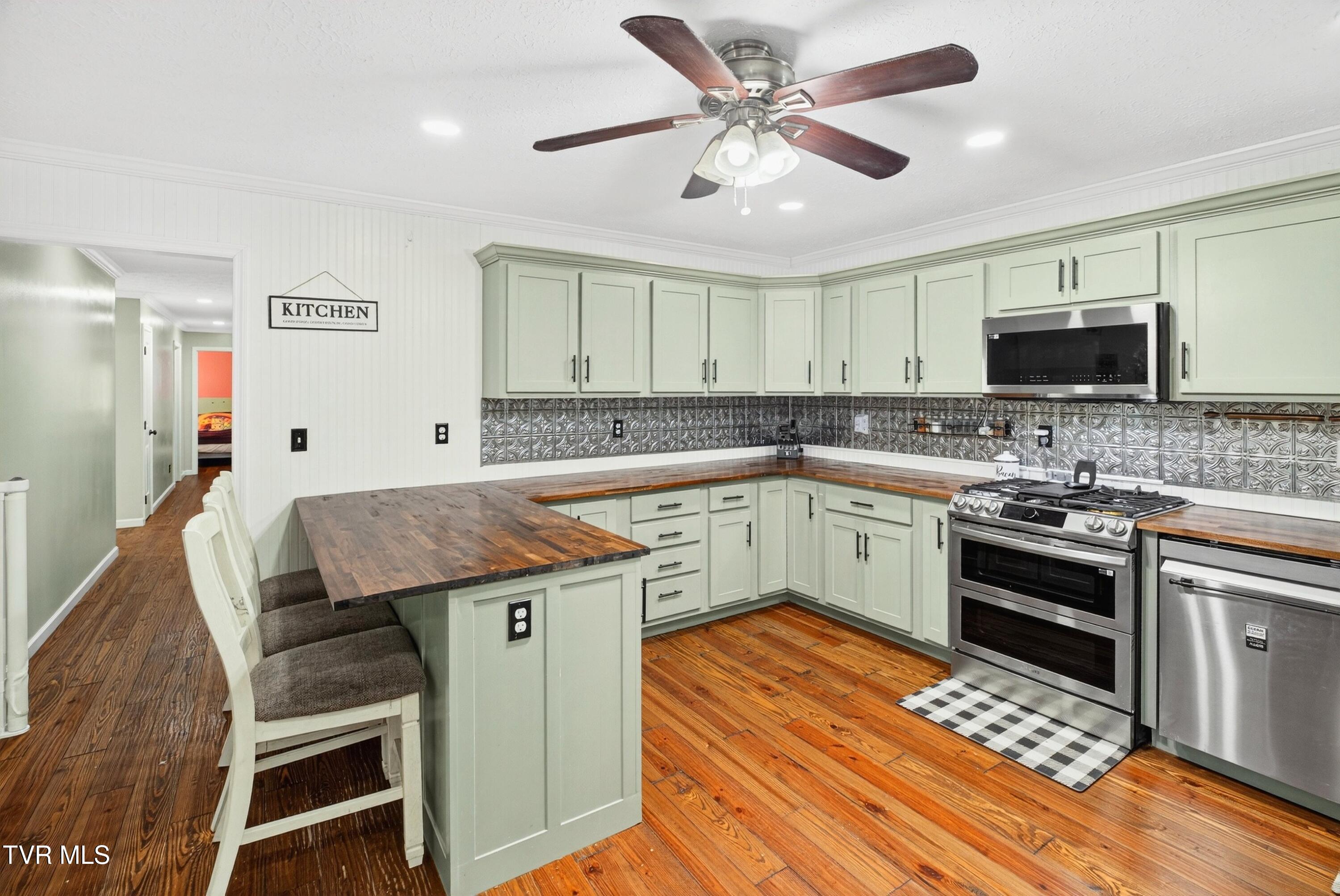 338 County Line Road Harrogate, TN 37752 - Photo 10 of 78 009-338CountyLineRoad-Tazewell-TN-37879-