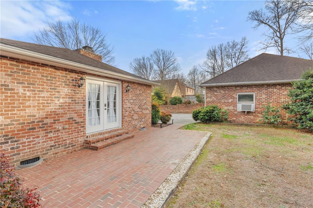 471 West Hunting Ridge Drive Thomasville, NC 27360 - Photo 12 of 35