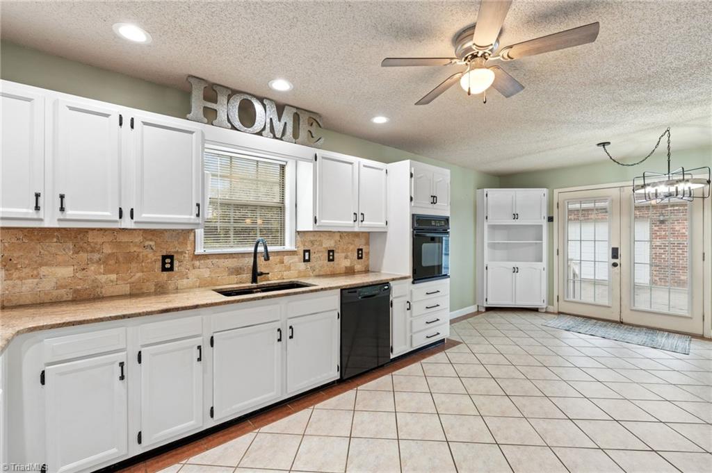 471 West Hunting Ridge Drive Thomasville, NC 27360 - Photo 21 of 35