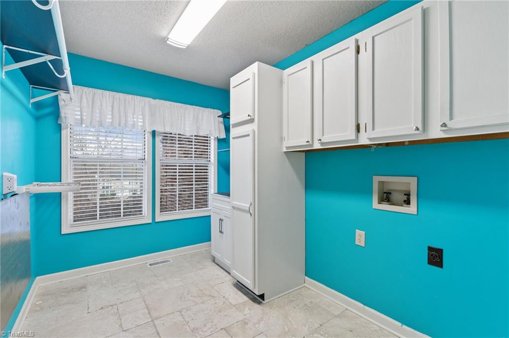 471 West Hunting Ridge Drive Thomasville, NC 27360 - Photo 34 of 35