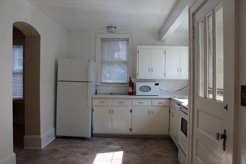 2509 Weaver Road Southwest Roanoke, VA 24015 - Photo 14 of 36 Kitchen