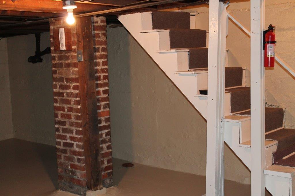2509 Weaver Road Southwest Roanoke, VA 24015 - Photo 28 of 36 Basement steps