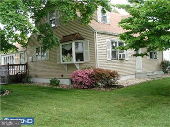 920 Newport Road Bristol, PA 19007 - Photo 1 of 12 Exterior Front